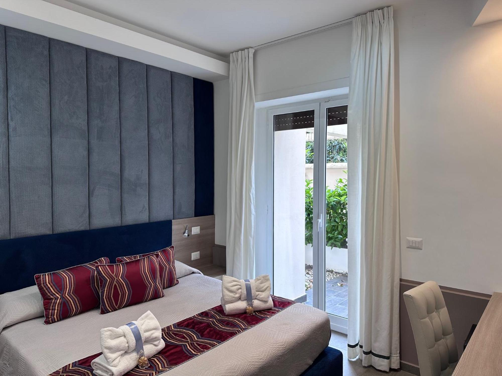 Regina Margherita Suite Napoli Eksteriør billede